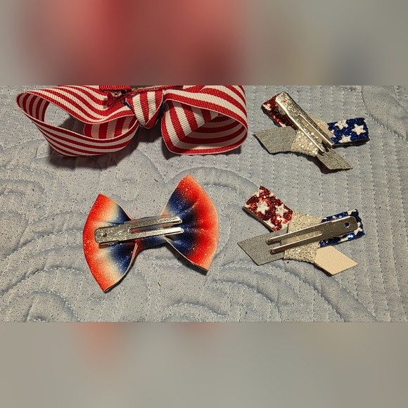 Patriotic bows - Picture 3 of 4